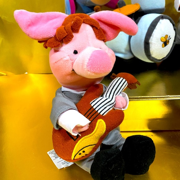 DISNEY STORE EXCLUSIVE NWT VTG WINNIE THE POOH 1984 ROCK BAND BEAN BAG PLUSH (4) - Picture 8 of 13